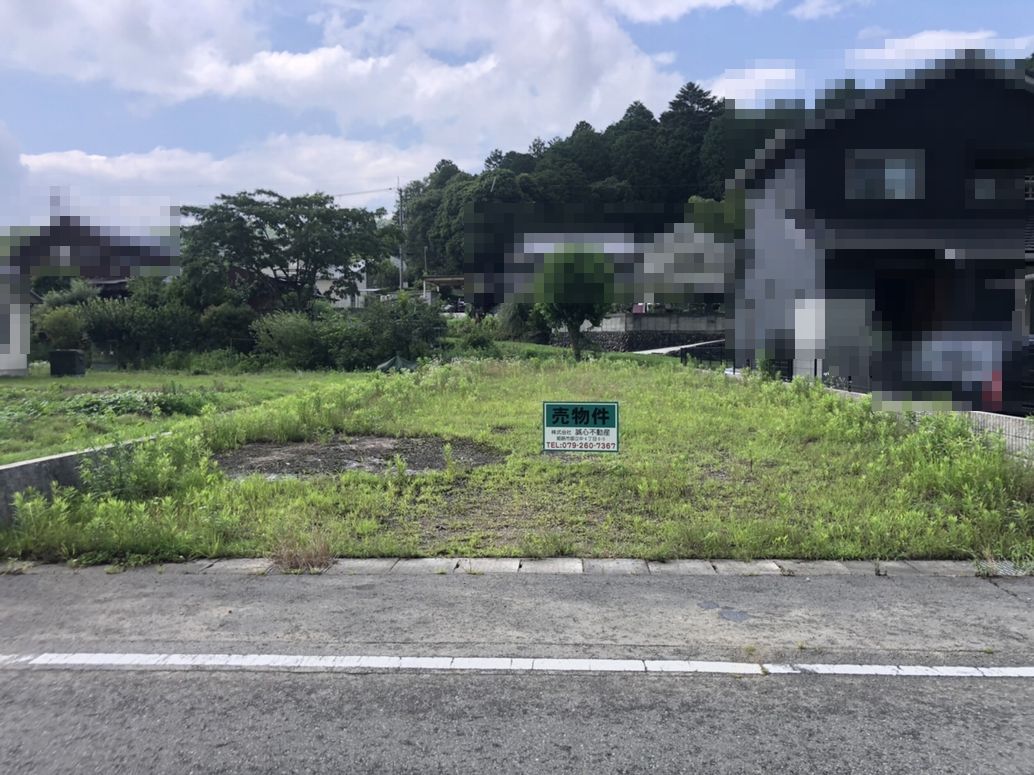 神崎郡福崎町東田原　播但連絡道路『福崎ＩＣ』車で３分。どなたでも建築できます！