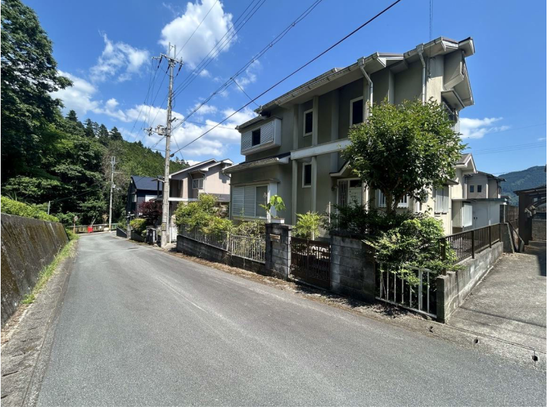 姫路市安富町安志【期間限定】現況販売！暮らしやすい4LDK♪閑静な住宅街♪
