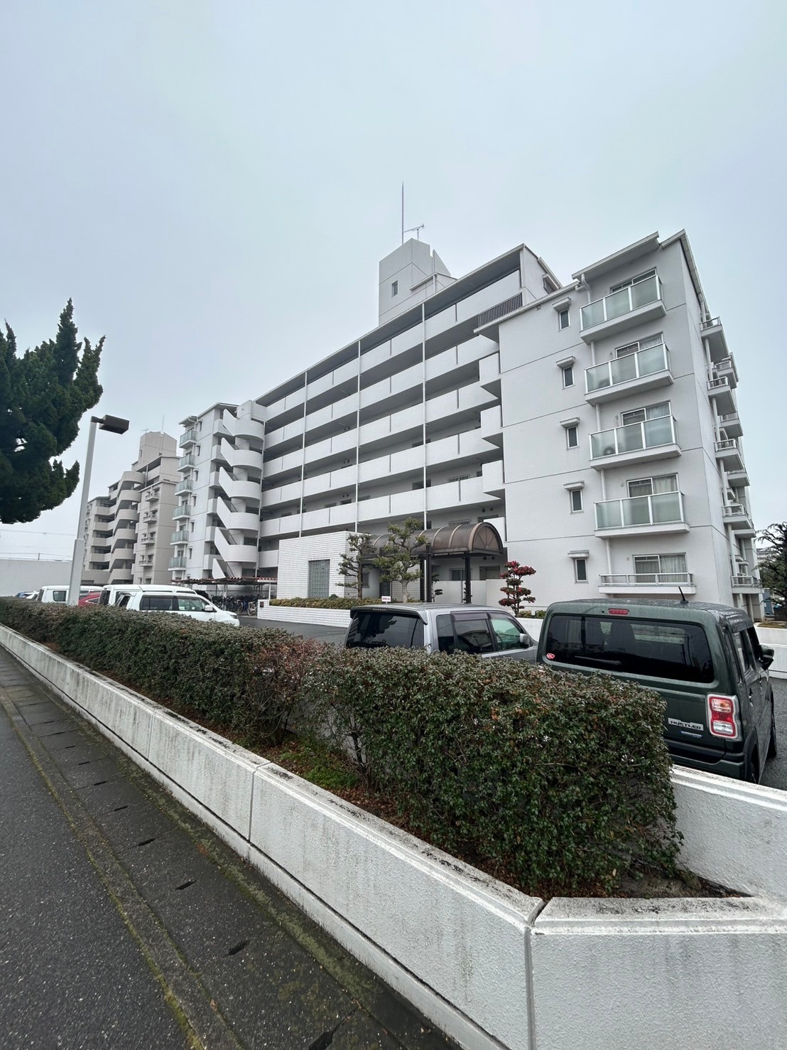姫路市飾磨区恵美酒【第七恵美酒マンション】令和6年9月21日リノベーション完了♪南西向き・陽当り良好♪公園隣接の為、お子様連れに便利♪山陽電鉄『亀山』駅　徒歩8分♪通勤・通学に大変便利な住環境です♪