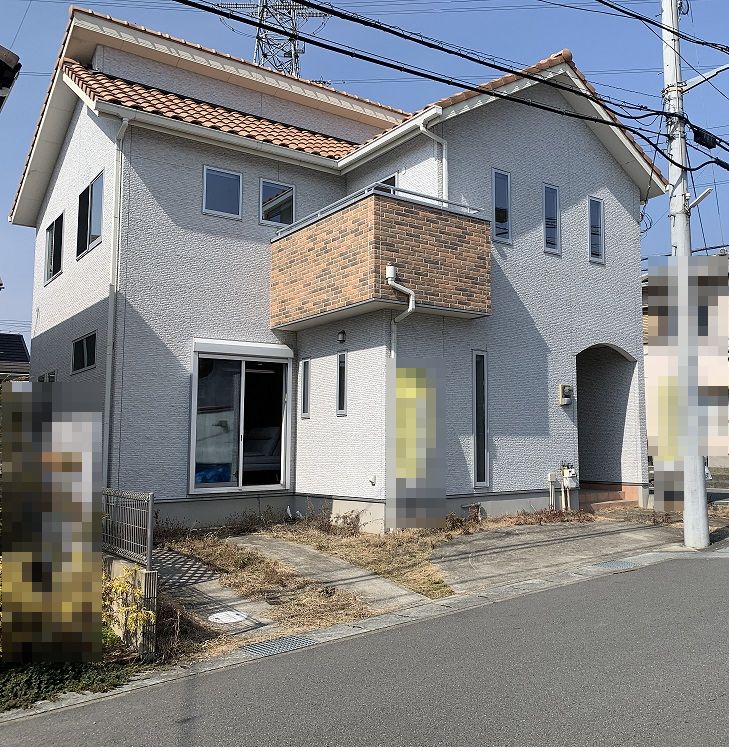 姫路市御立東　平成25年6月建築の角地♪令和6年4月リフォーム済み♪神姫バス『山田東口』停　目の前！